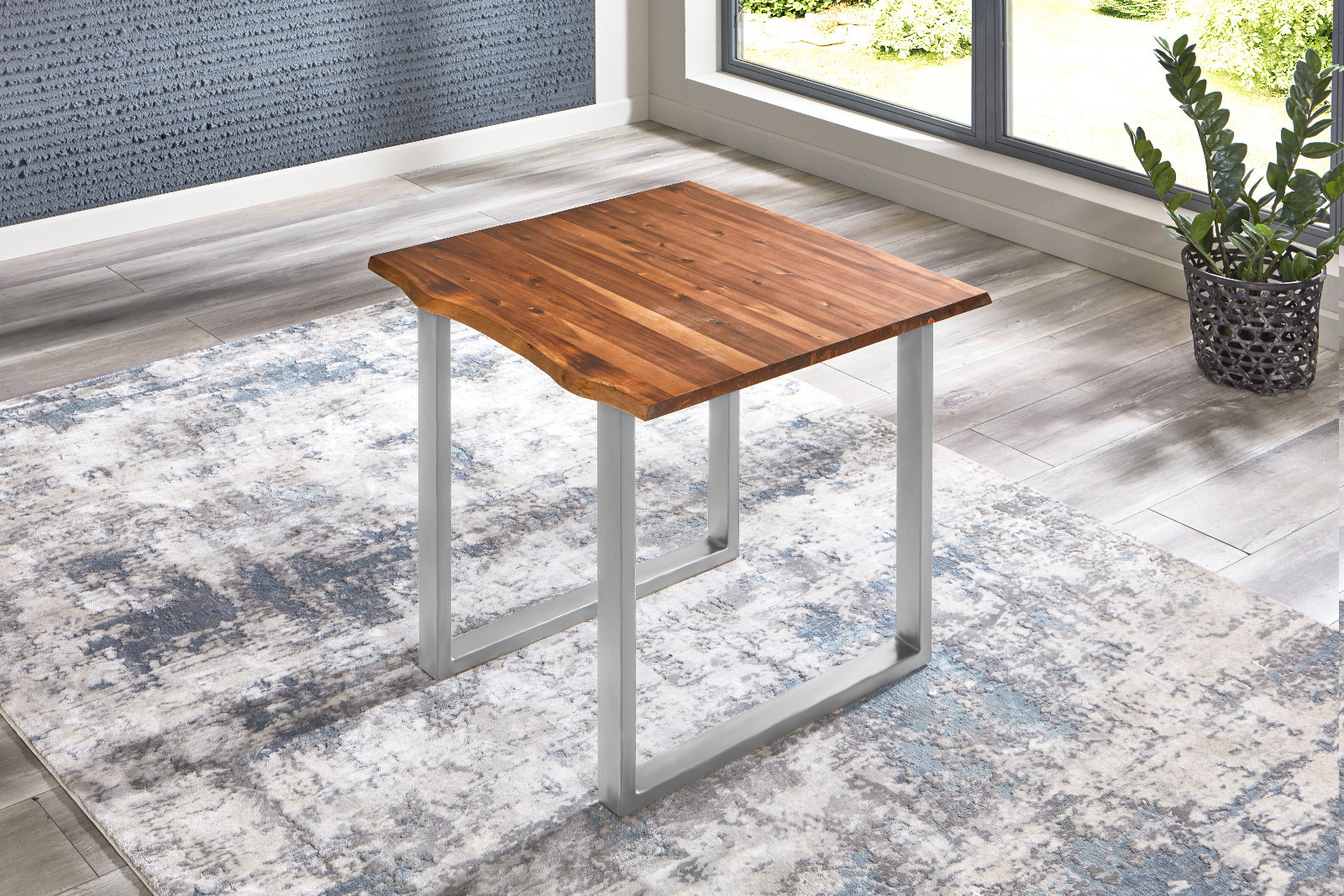 Esstisch Baumkante Massiv Akazie cognac 90 x 90 silber Esra Esstisch Baumkante Massiv Akazie cognac 90 x 90 silber Esra