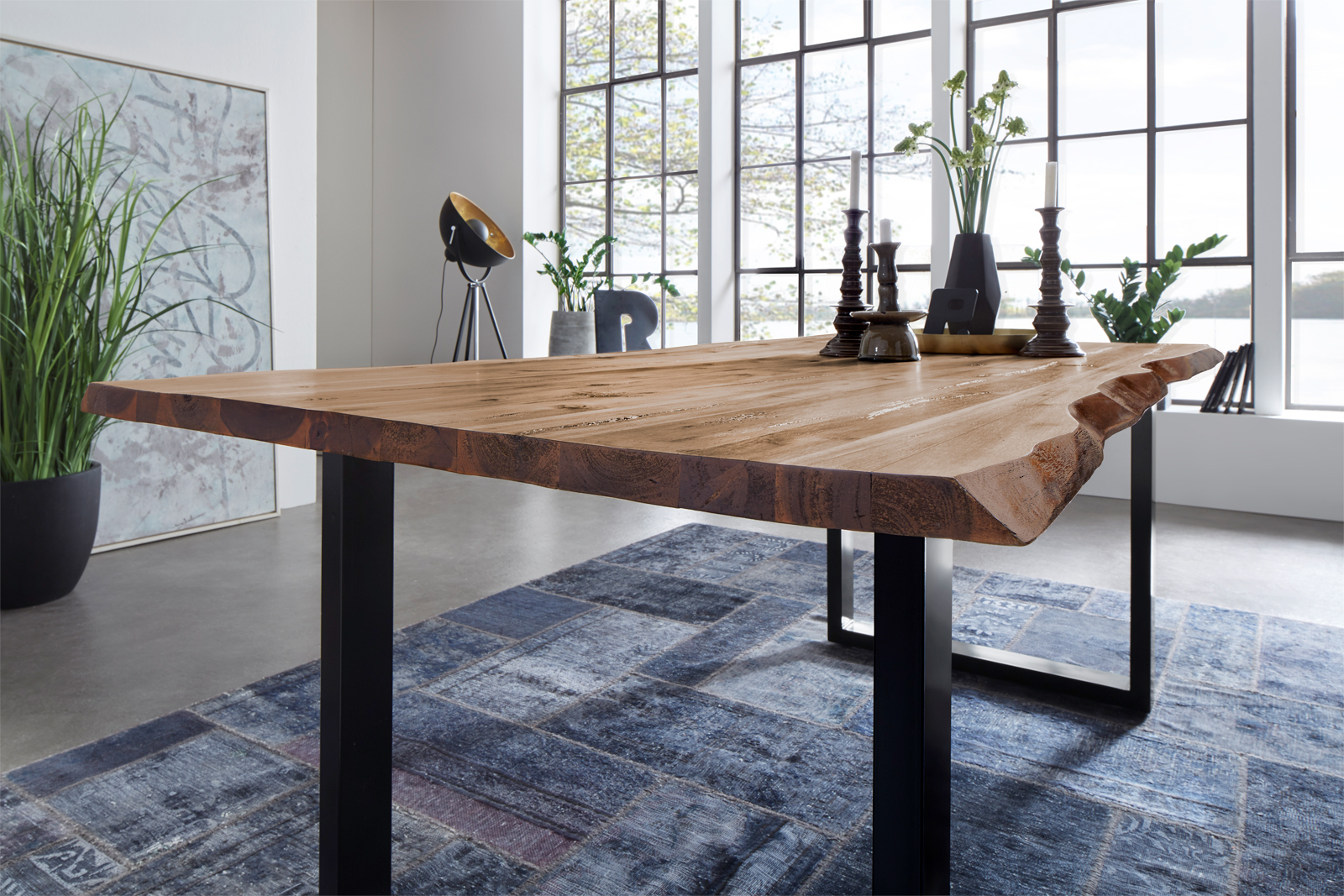Esstisch Baumkante Massiv Akazie eichefarben 220 x 100 schwarz NOAH Esstisch Baumkante Massiv Akazie eichefarben 220 x 100 schwarz NOAH
